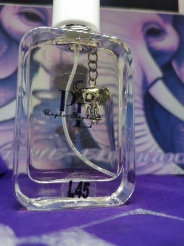 L45 Woman Pleasures